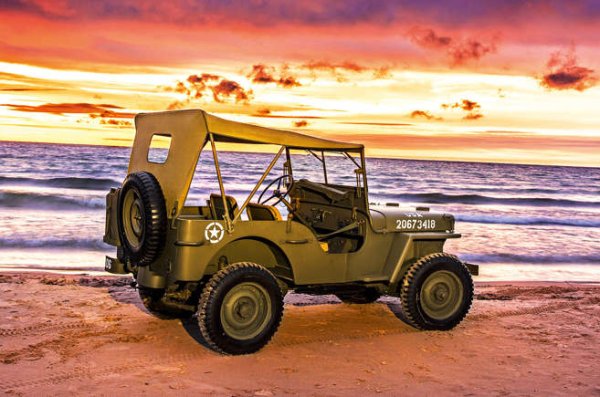 По-известен като "джипа, който спечели войната", поне от американска гледна точка (на съветския фронт също игра важна роля, дарен по силата на Lend-Lease споразумението) . Въпреки това, ако някога сте се чудили как вашият SUV всъщност е станал такъв, всичко започна от това име, за чийто произход се спори и до днес. Бавно, неудобно, но неразрушимо превозно средство.